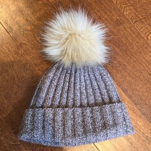 Aritzia Auxiliary Cashmere Pom Cuff Beanie Heather Stone Taupe